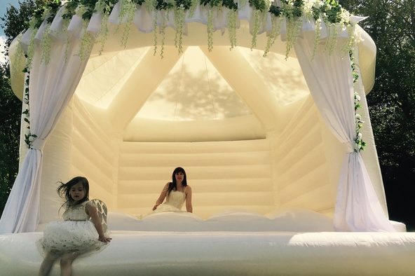 Hüpfburgen-Spaß & Eventmodule aus Aurich , Leer , Emden 