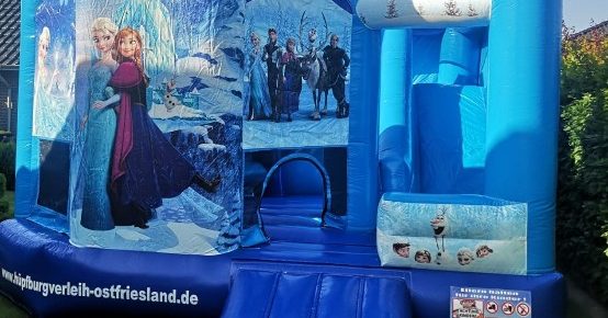 Suchen Sie nach dem perfekten Highlight für Ihre nächste Veranstaltung in Ostfriesland ? 

Unser Hüpfburg Verleih aus Aurich 
