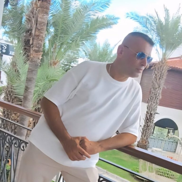 DJ in Ostfriesland gesucht? DJ ARIK ist dein Hochzeits-, Event-, und Club-DJ für Emden, Aurich, Leer und ganz Ostfriesland - jetzt buchen !